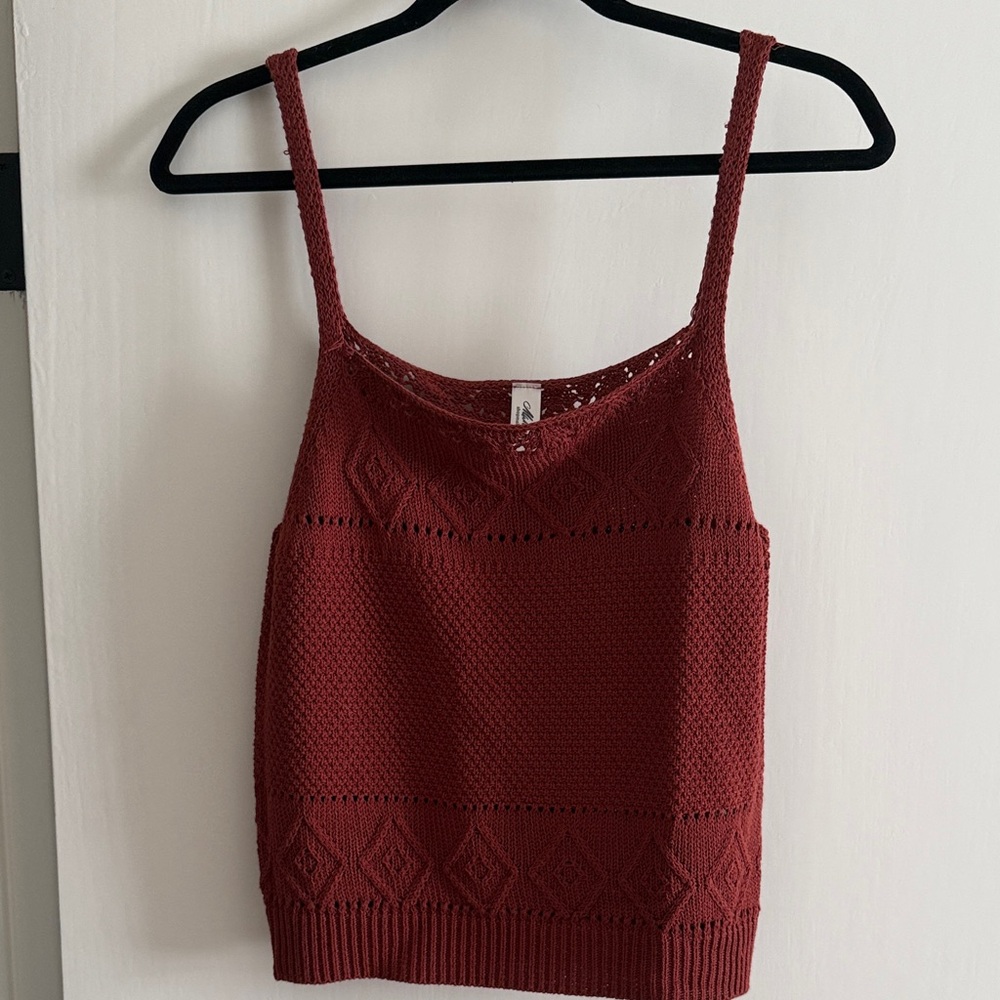 Mahina Textured Knit Camisole - Deep Red